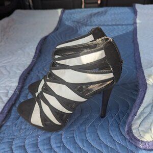 Carlos Santana shoes size 6